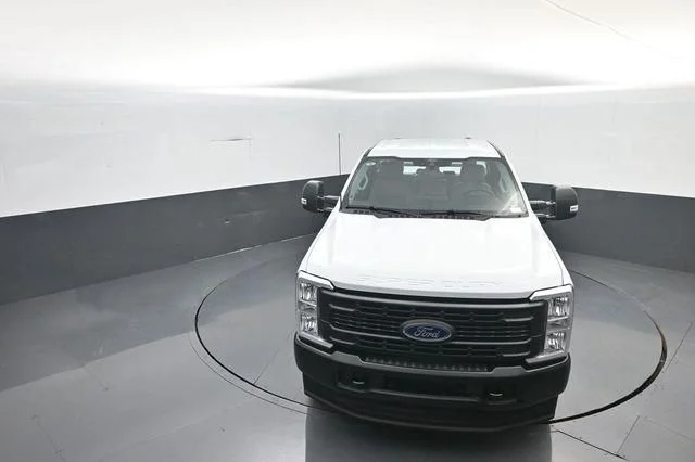 New 2026 Oxford White Ford F-350® XL image 22
