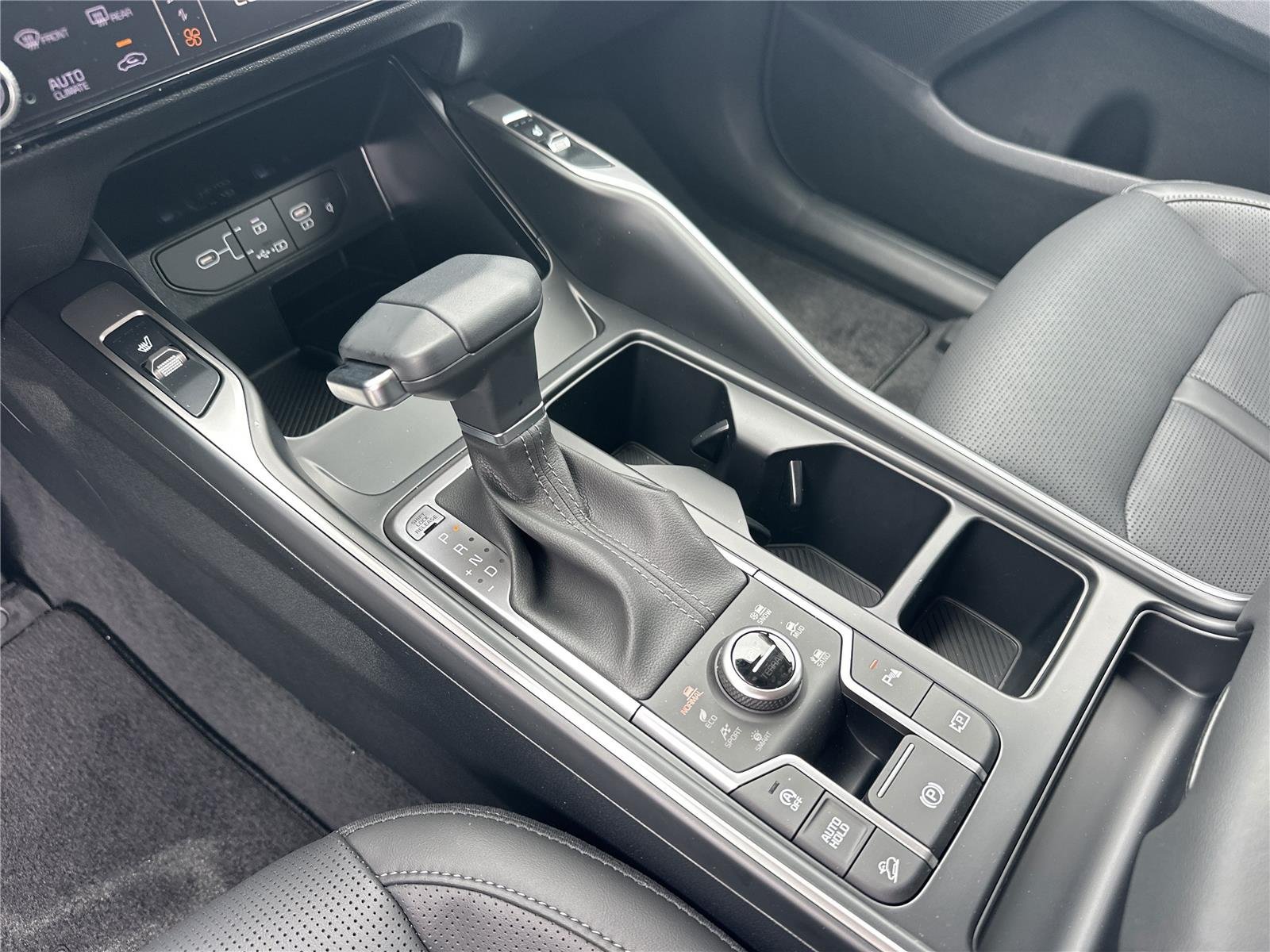 New 2026 Wolf Gray Kia S image 13