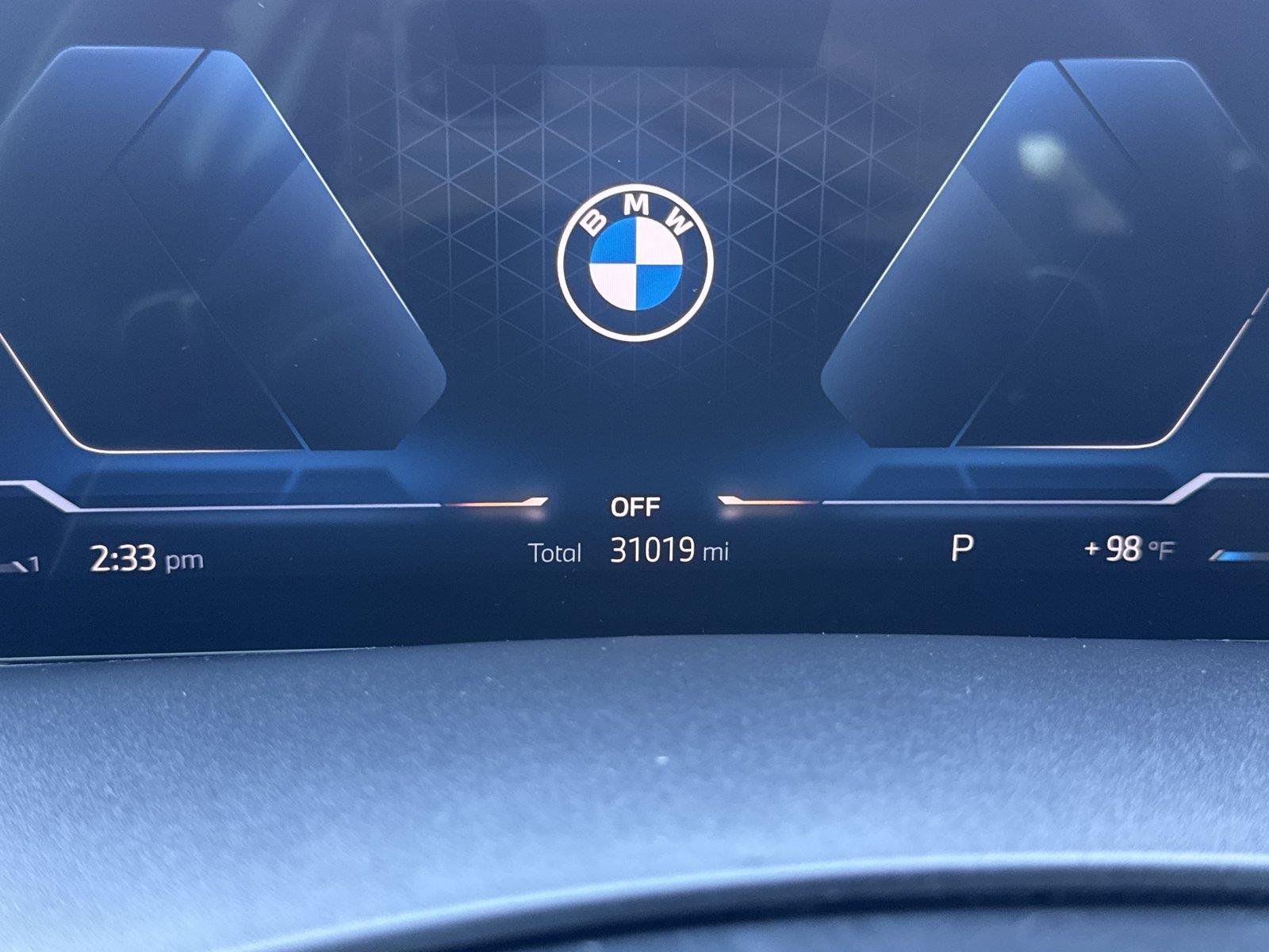Used 2024 Mineral White Metallic BMW sDrive40i image 38