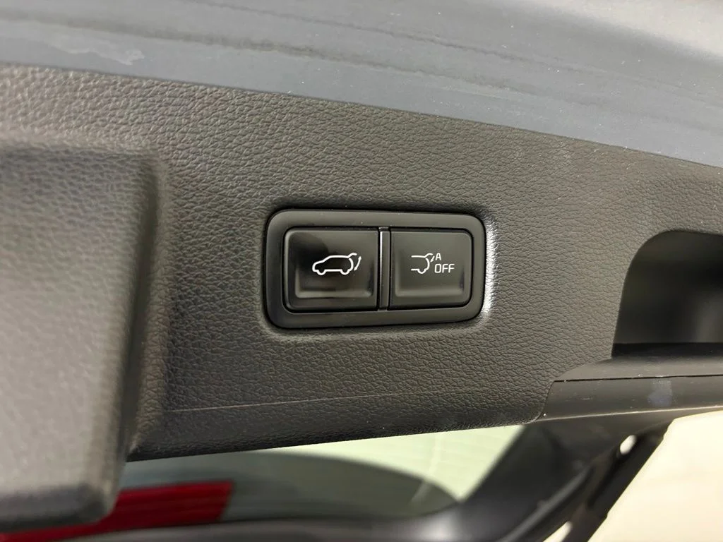 Used 2025 Silver Kia S image 42