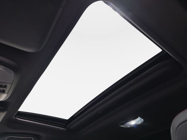 Used 2023 Ice Silver Metallic Subaru Limited image 29