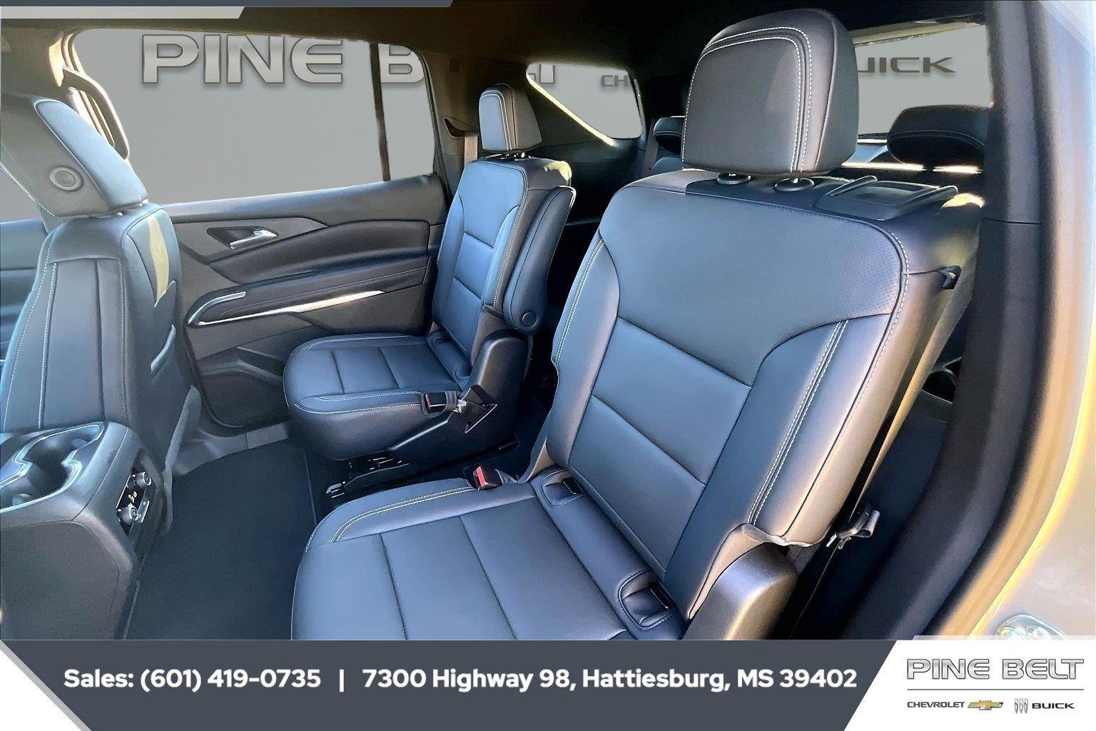 2027 Chevrolet Traverse LT - Photo 19