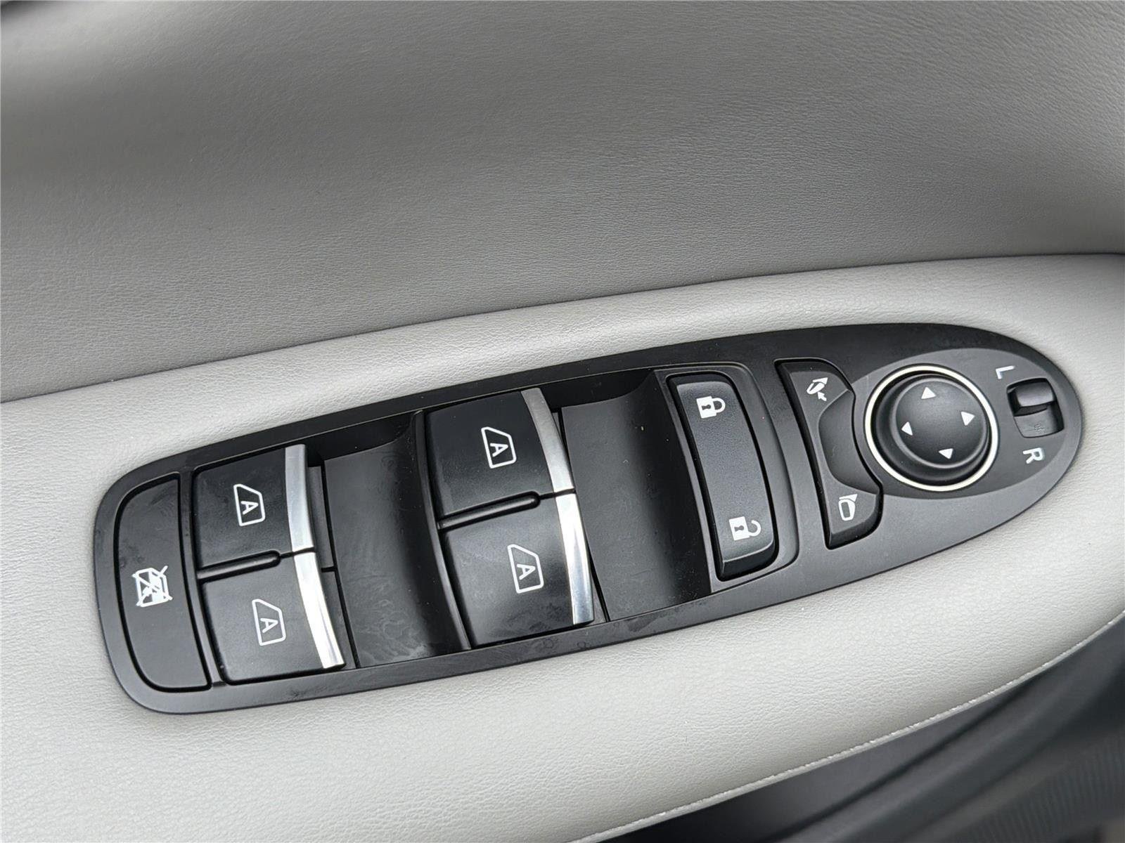 Used 2024 Graphite Shadow INFINITI LUXE image 26