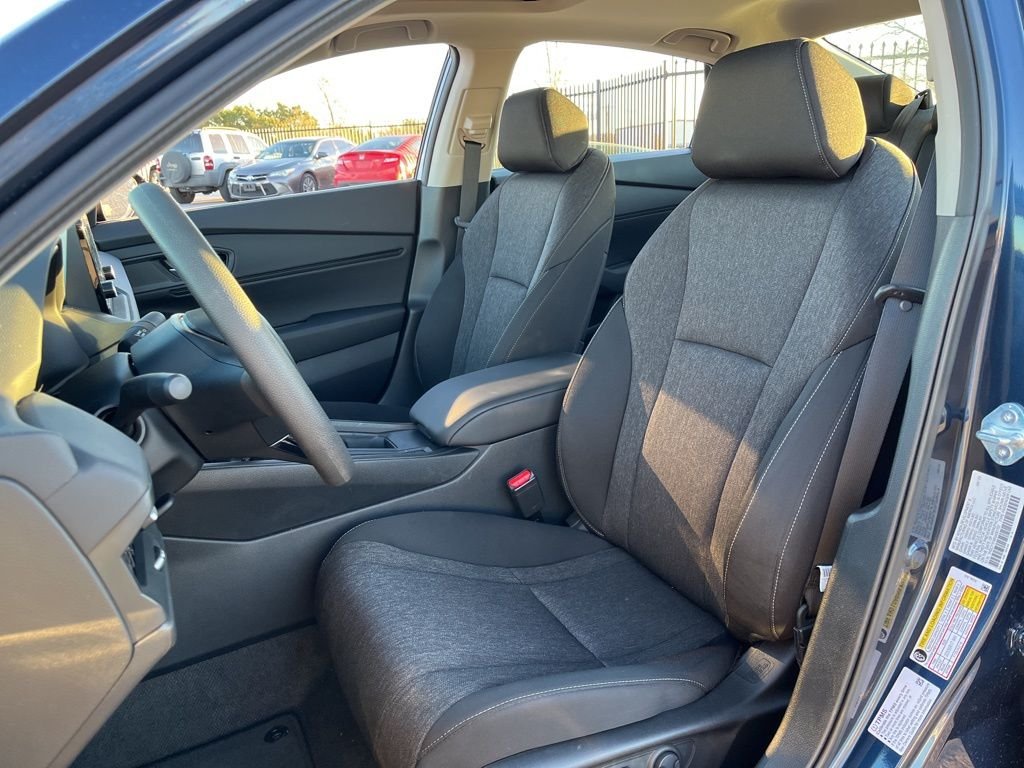 2025 Honda Accord SE - Photo 24