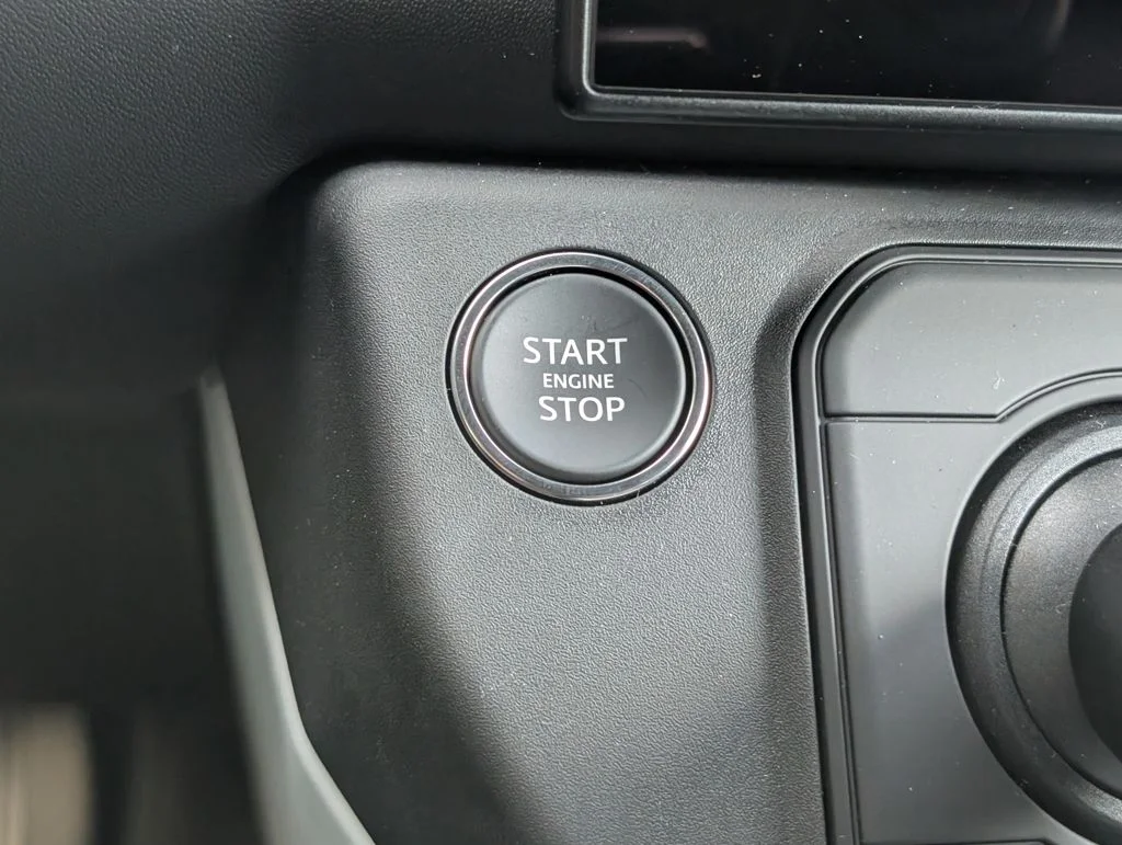 New 2026 Tasman Blue Land Rover X-Dynamic SE image 16