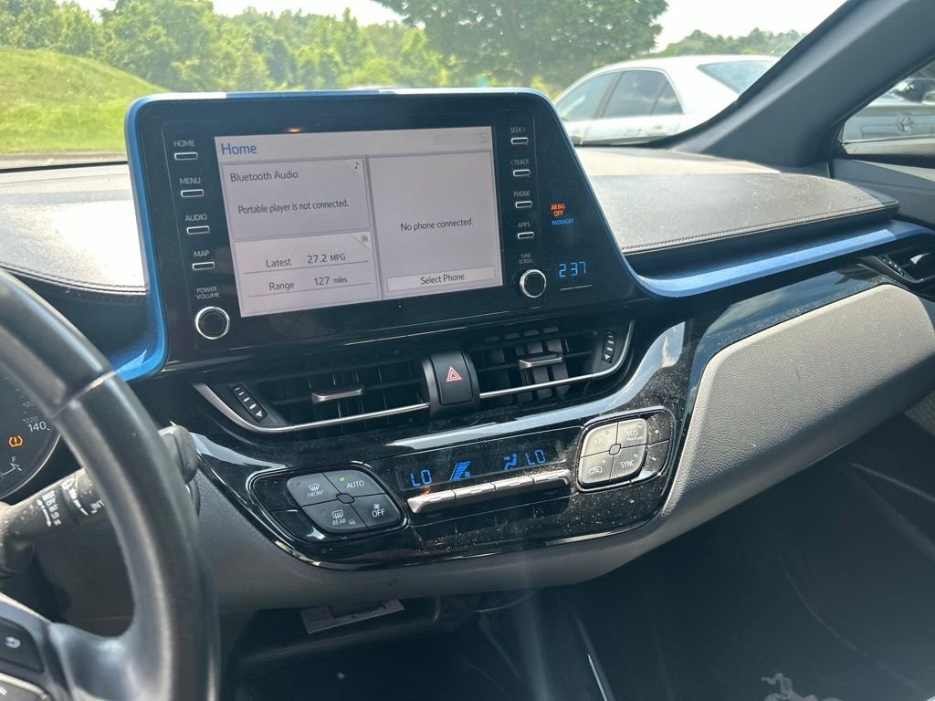 Used 2019 White Toyota XLE image 8
