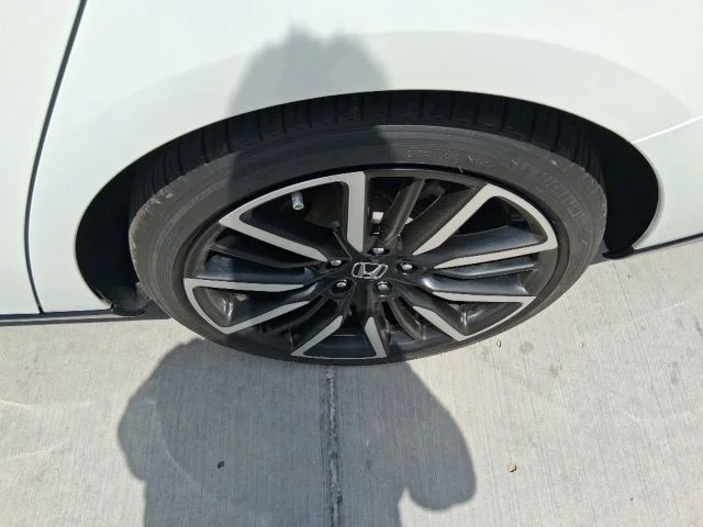 Used 2025 White Honda Touring image 19