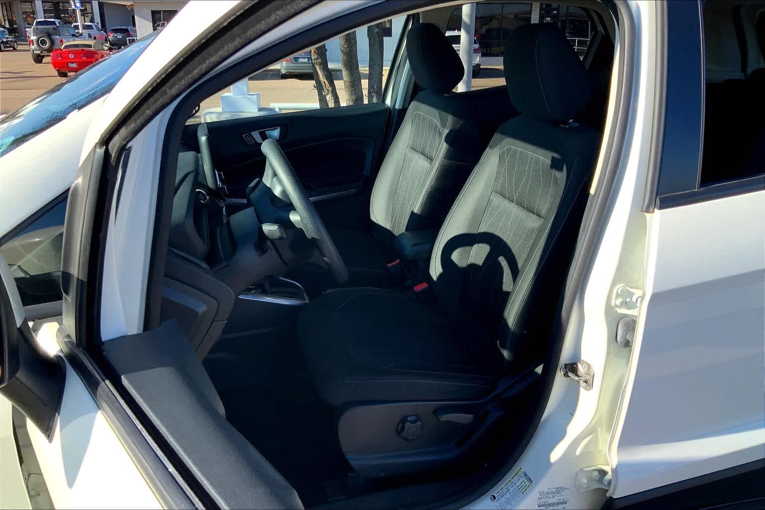 Pre-Owned 2021 Ford EcoSport SE