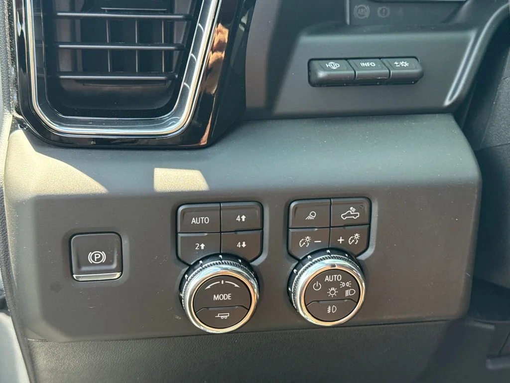 2026 GMC Sierra 2500HD Denali Ultimate - Photo 21