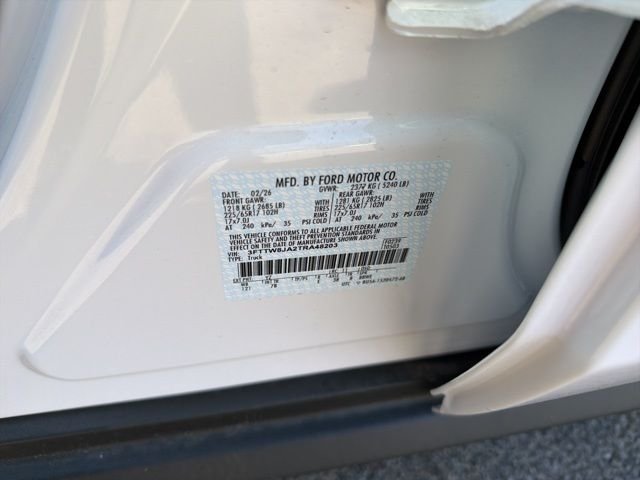 New 2026 Oxford White Ford XLT image 17