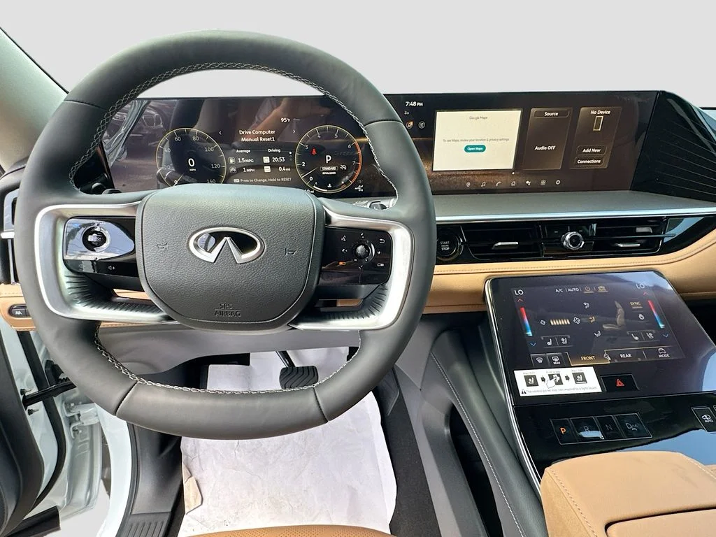 New 2027 RADIANT WHITE INFINITI Luxe 4WD image 11