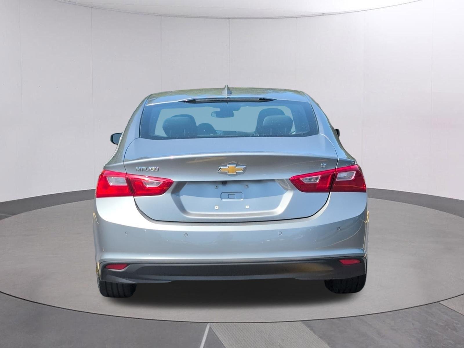 Used 2024 Sterling Gray Metallic Chevrolet LT image 4