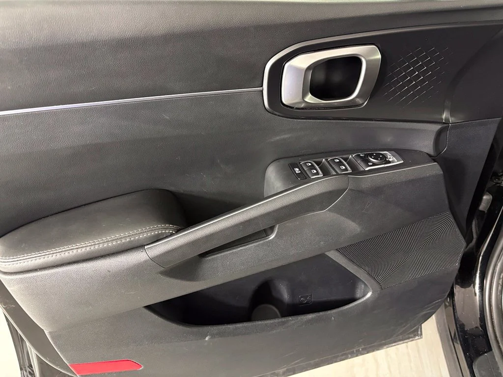 Used 2024 Black Kia S image 14