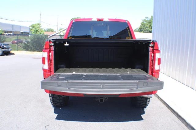 Used 2022  Ford LARIAT image 17