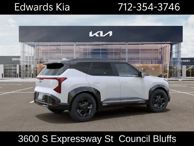 New 2027 White Kia X-Line S image 7