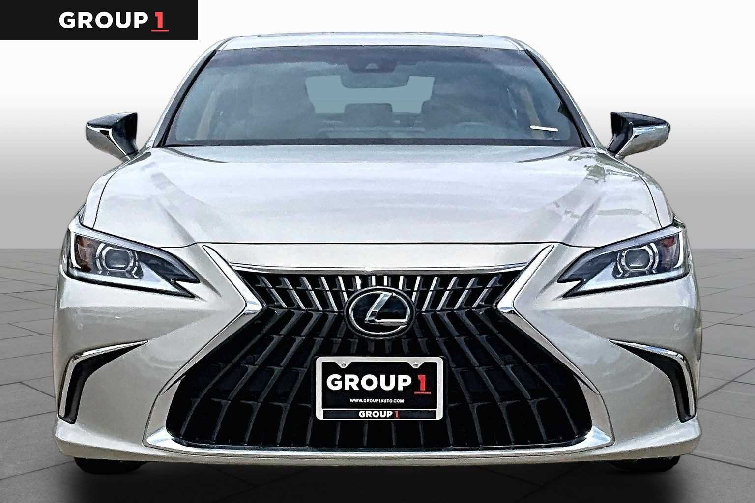Used 2025 Moonbeam Beige Metallic Lexus  image 4
