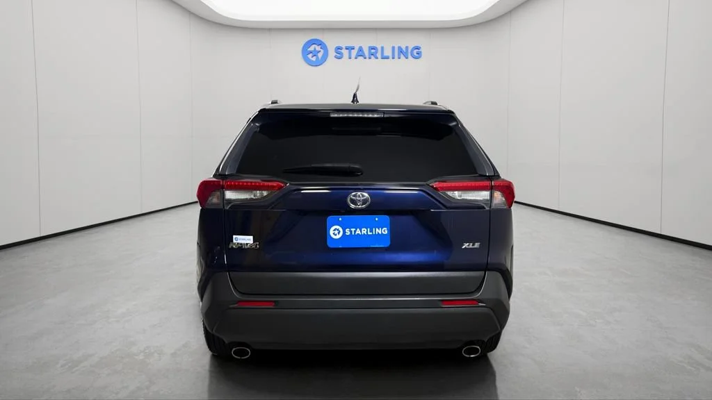 Used 2019 Blue Toyota XLE image 7