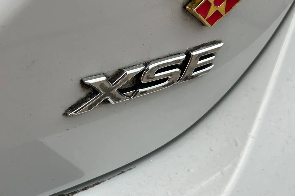 Used 2022 White Toyota XSE image 9