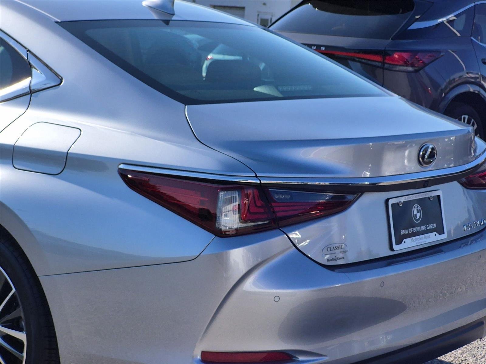 Used 2025 Iridium Lexus ES 350 image 12