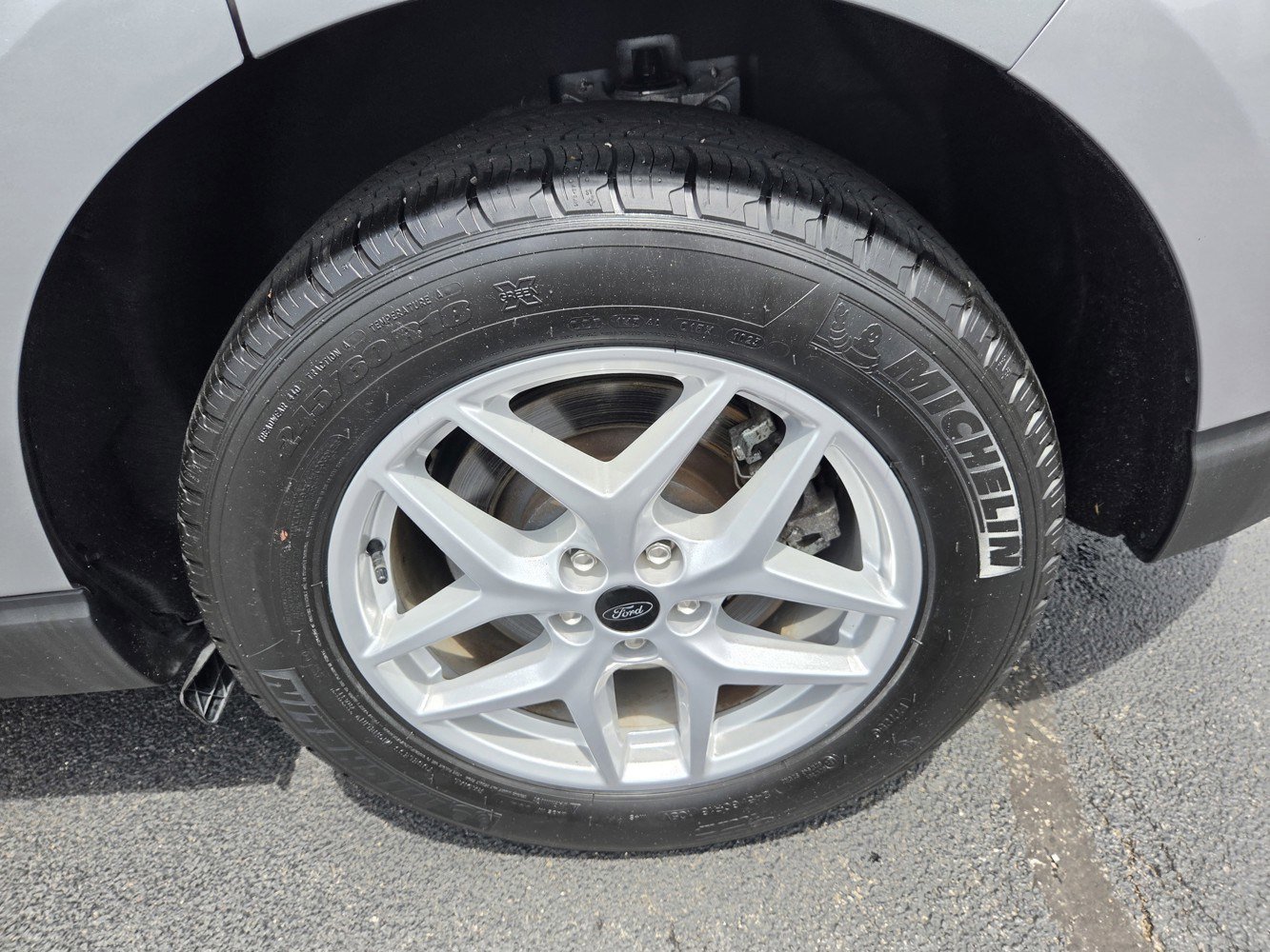 Used 2023 Silver Ford SEL image 47