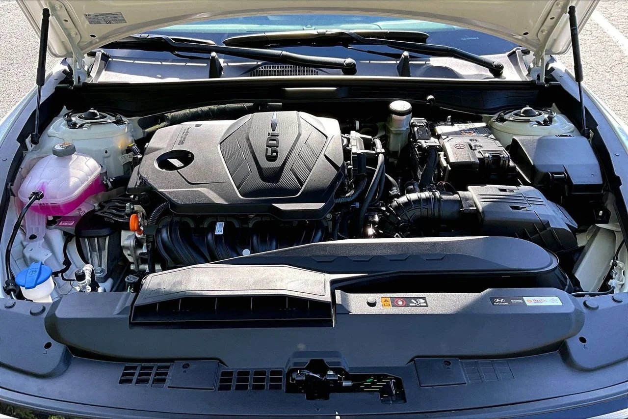 Certified Used 2025 White Hyundai SEL image 35
