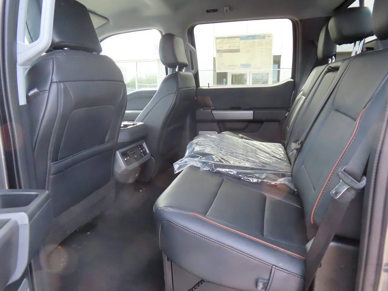 2026 Ford F-350 Super Duty Lariat - Photo 9