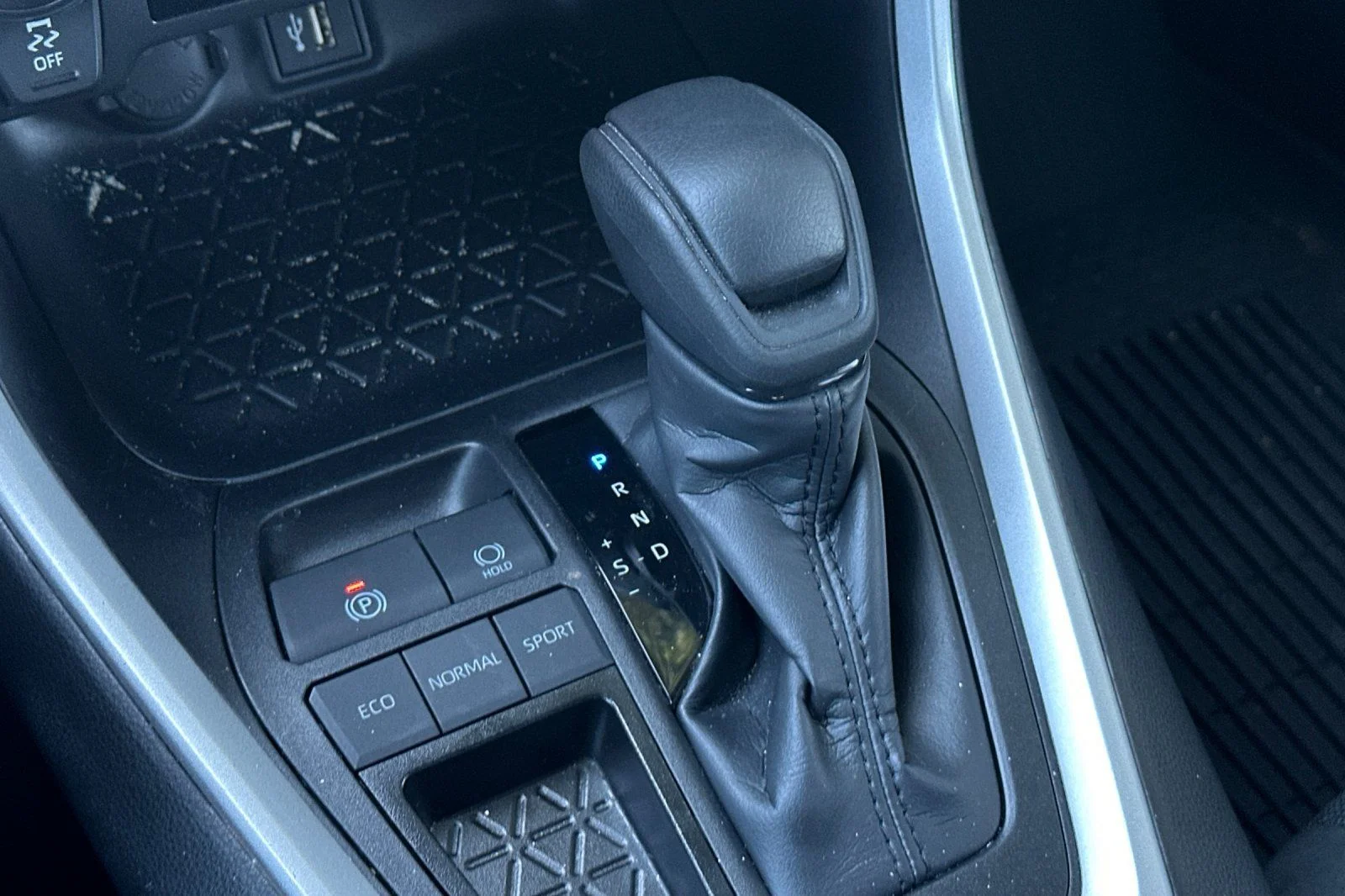 Used 2025 Magnetic Gray Metallic Toyota LE image 21