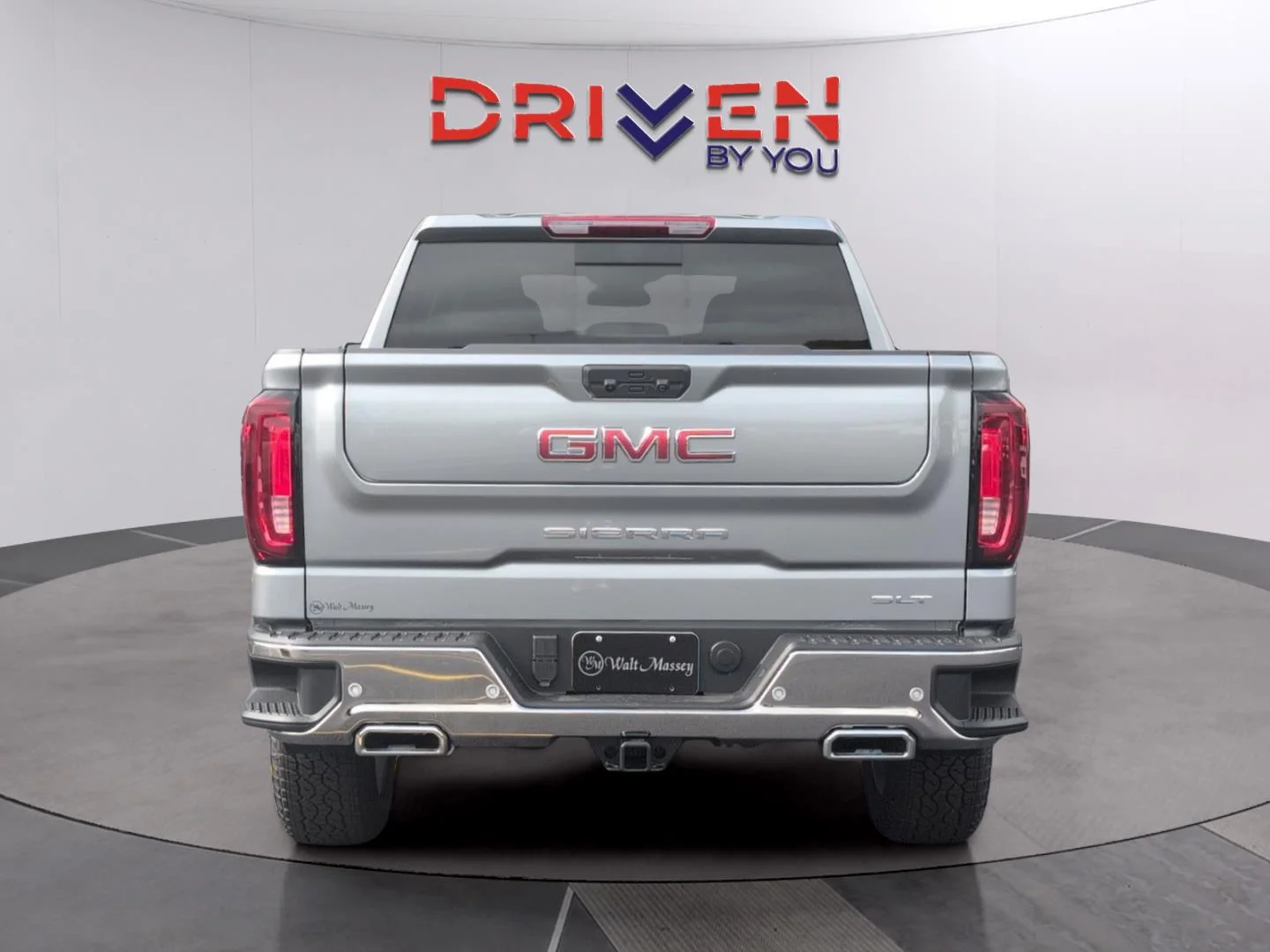 New 2026 Sterling Metallic GMC SLT image 4