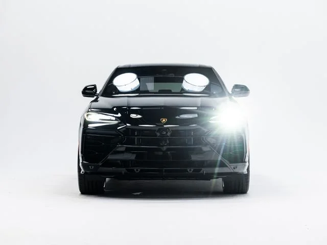 Used 2025 Black Lamborghini SE image 79