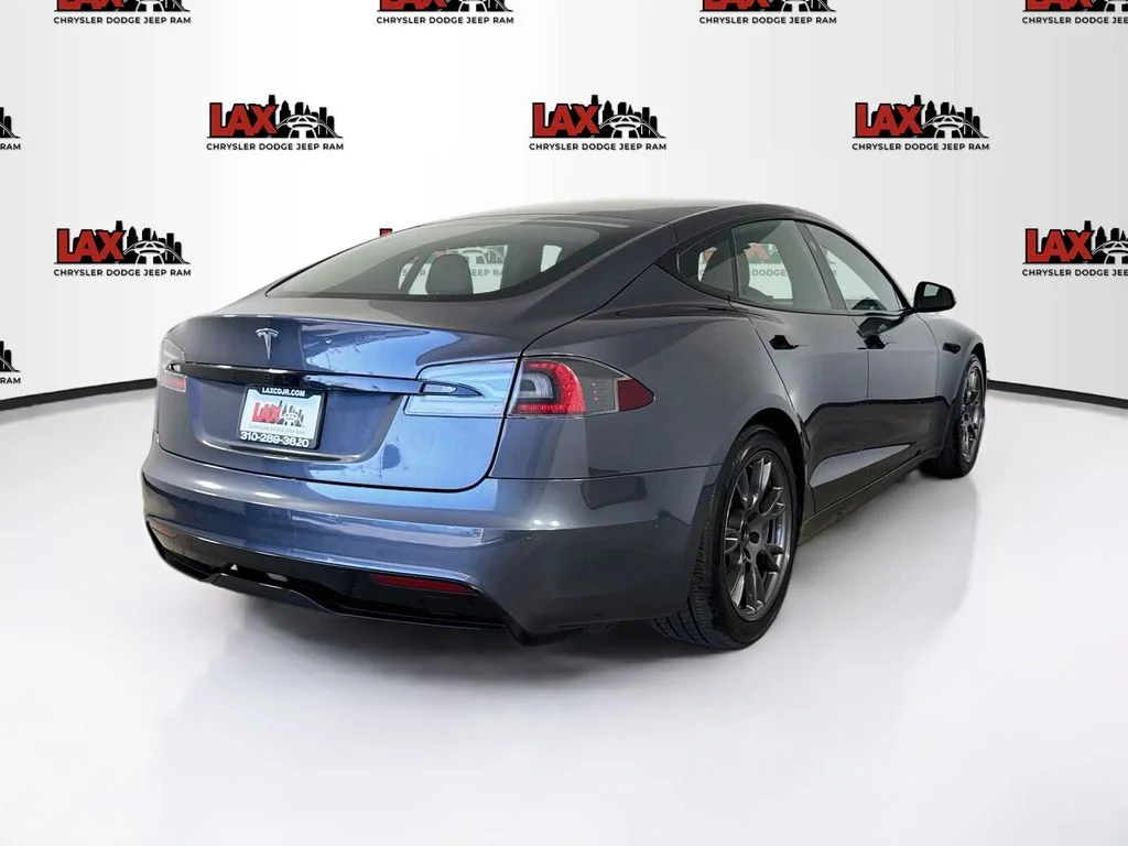 Used 2022 Gray Tesla Base image 7