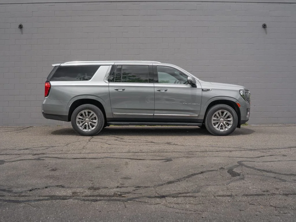 Used 2023 Silver GMC SLT image 8
