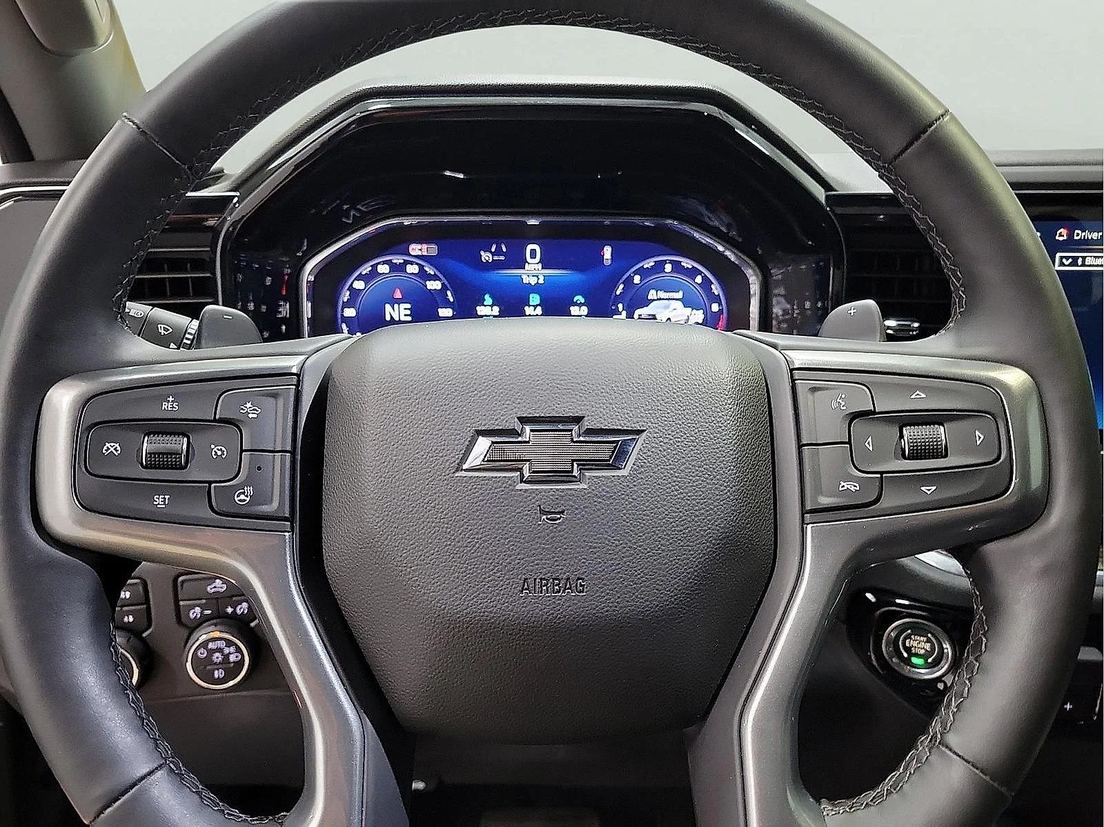 Used 2025 Sterling Gray Metallic Chevrolet LT Trail Boss image 18