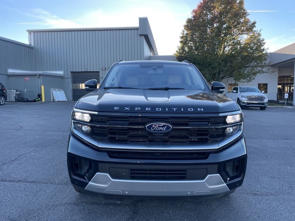 Used 2025 Black Ford Platinum image 8