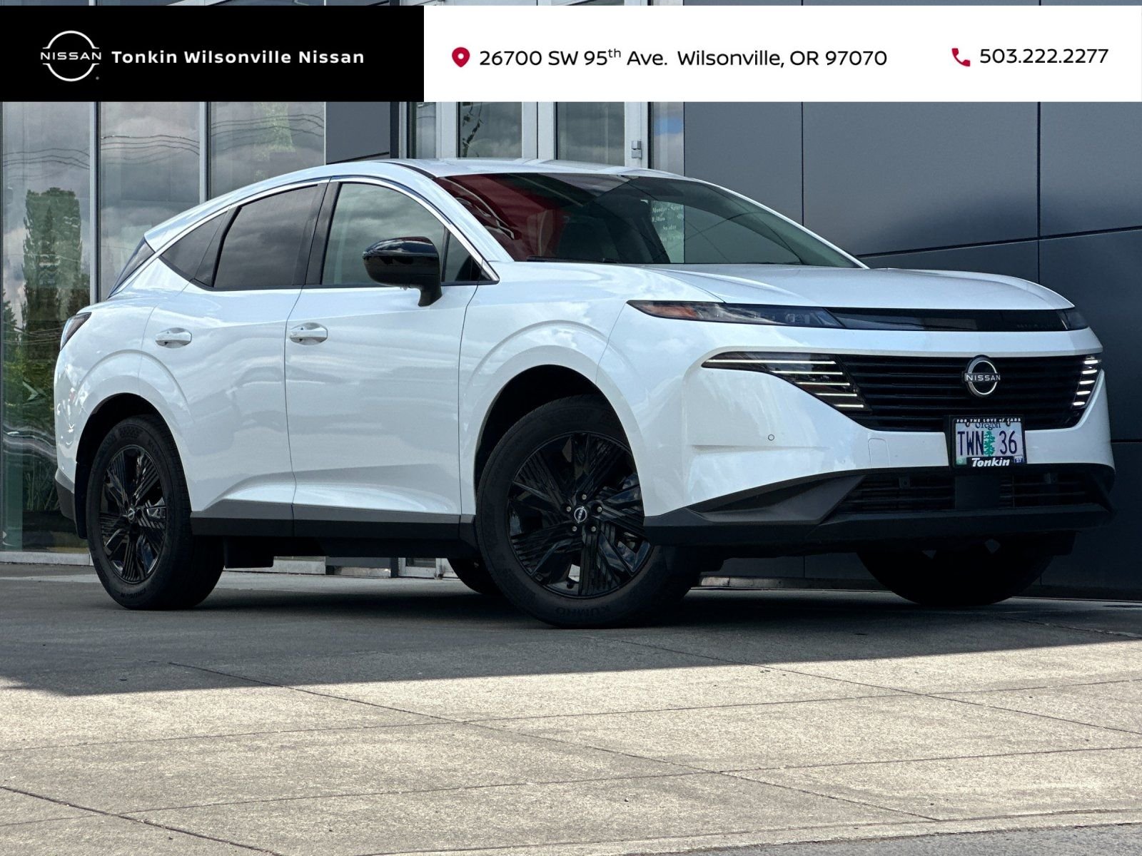 Used 2025 Everest White Pearl Tricoat Nissan SV image 1