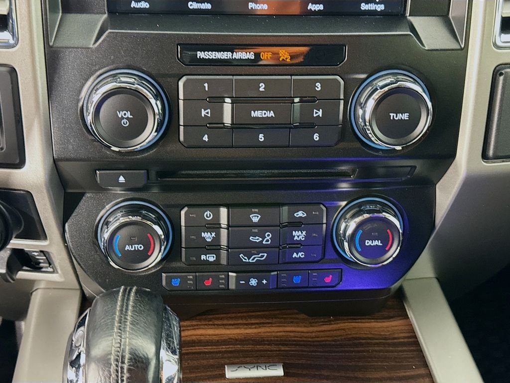 Used 2016 Silver Ford Lariat image 15