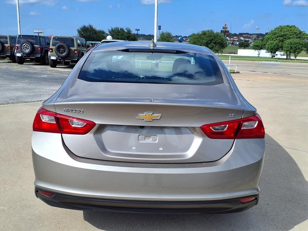 Used 2023 Gray Chevrolet LT image 6
