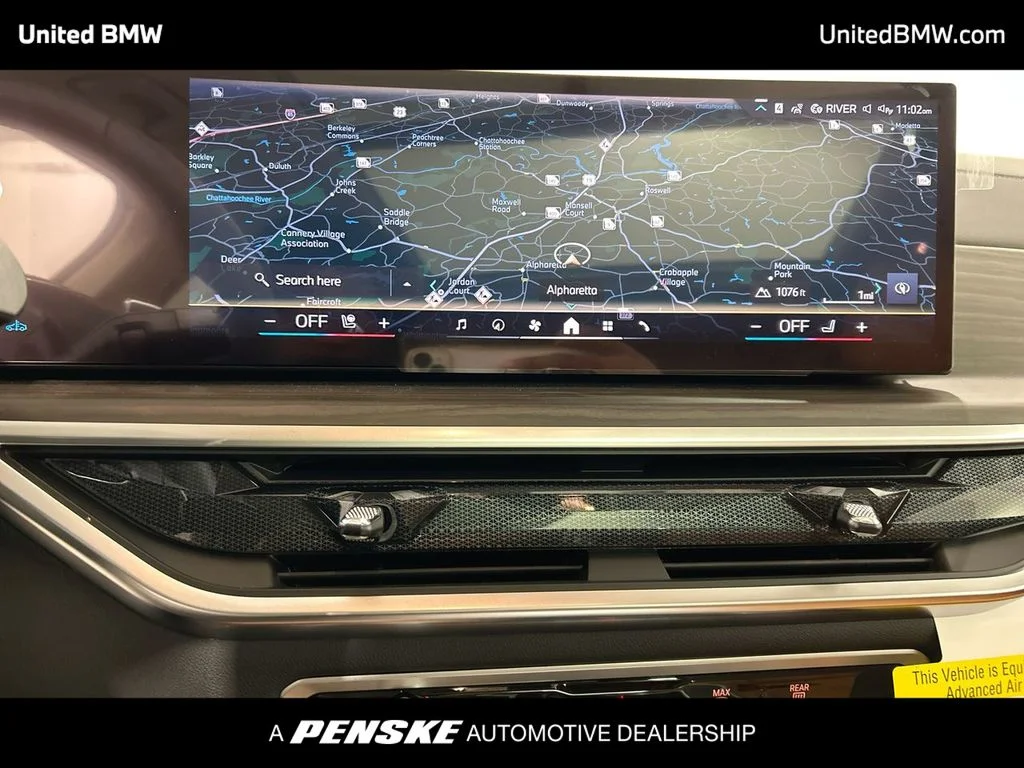 Used 2026 Mineral White Metallic BMW xDrive40i image 18