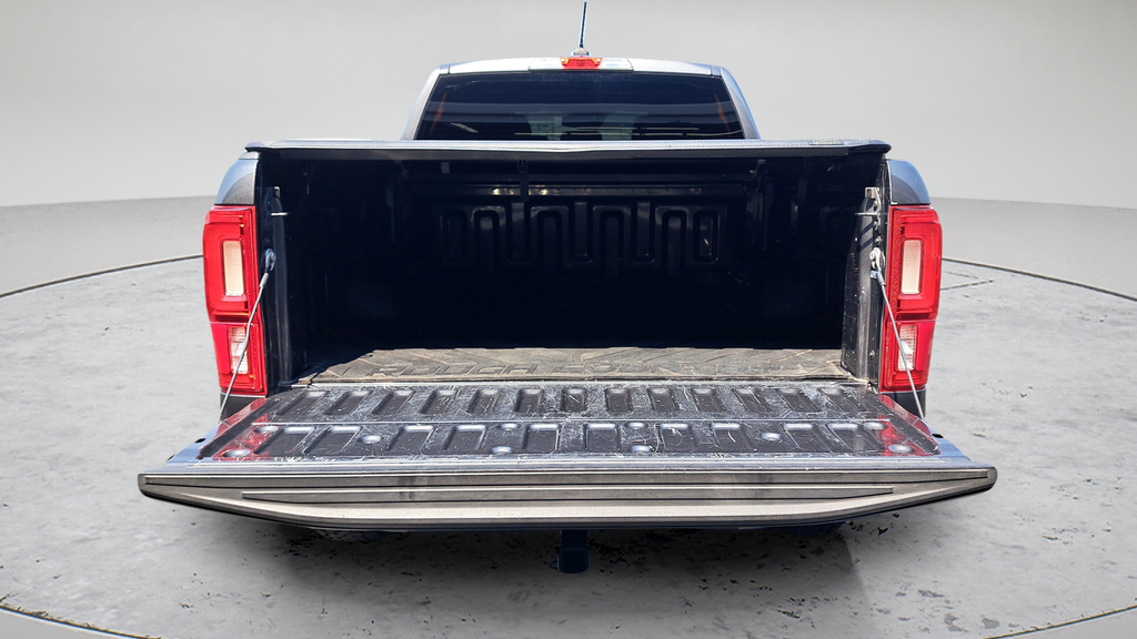 Used 2019 Gray Ford XLT image 27