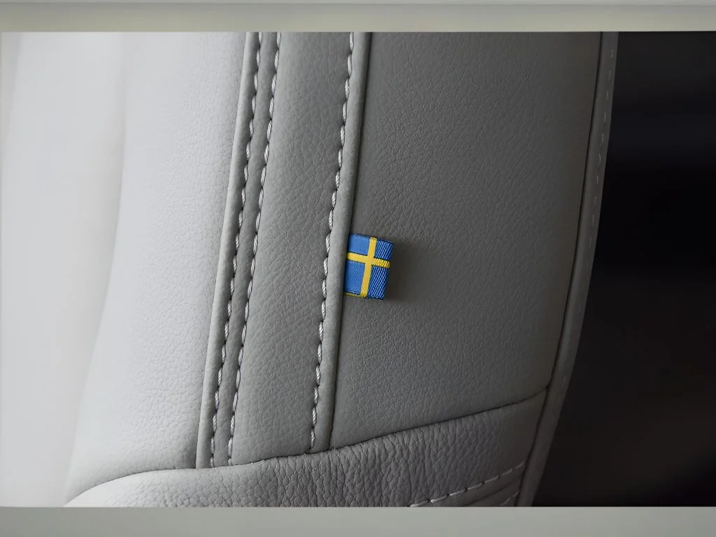 Used 2026 Cloud Blue Volvo Plus image 40