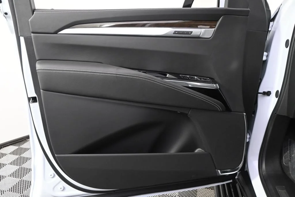 2026 Cadillac Escalade Platinum Sport - Photo 23