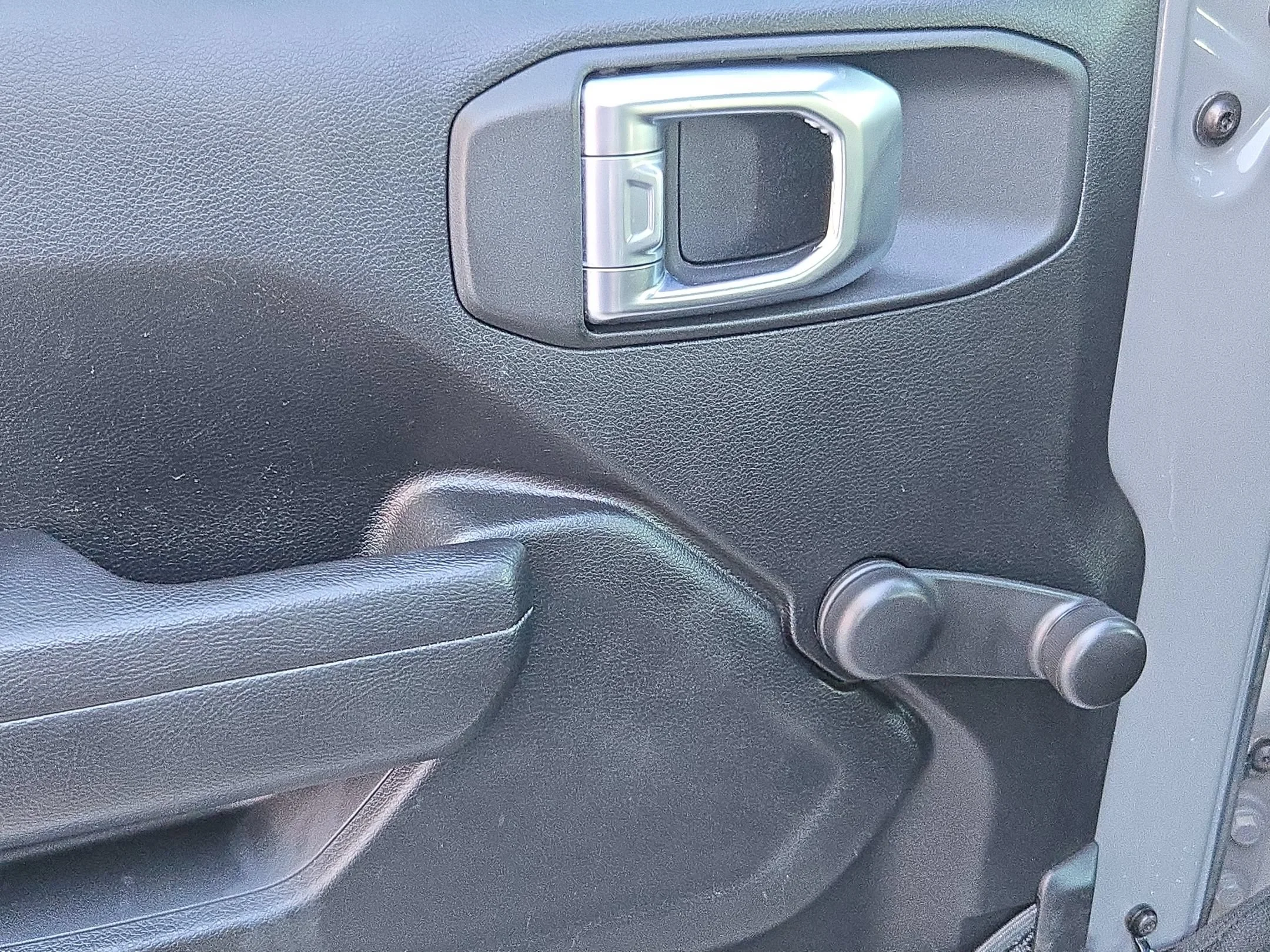 Used 2023 Sting-Gray Clearcoat Jeep Sport image 21