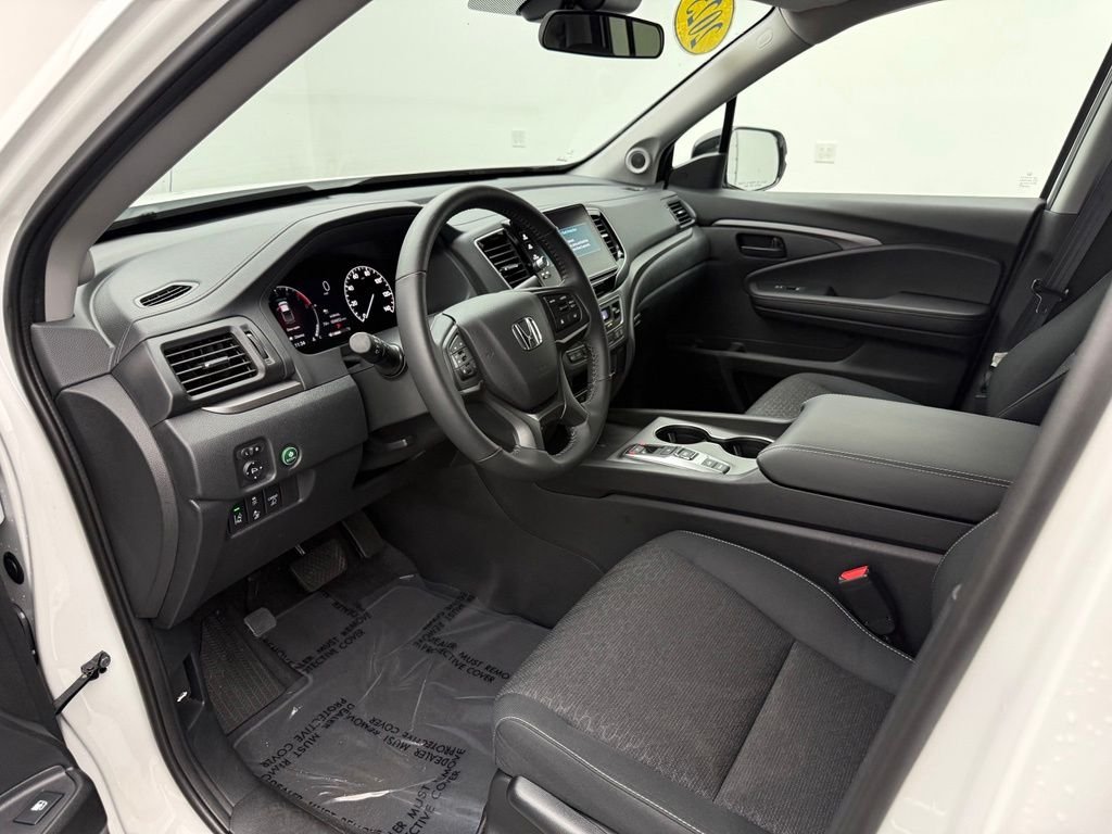 Used 2025 White Honda Sport image 21