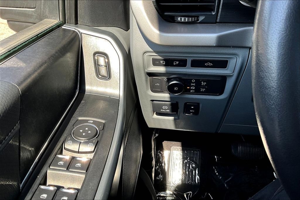 Used 2021 Gray Ford XLT image 18