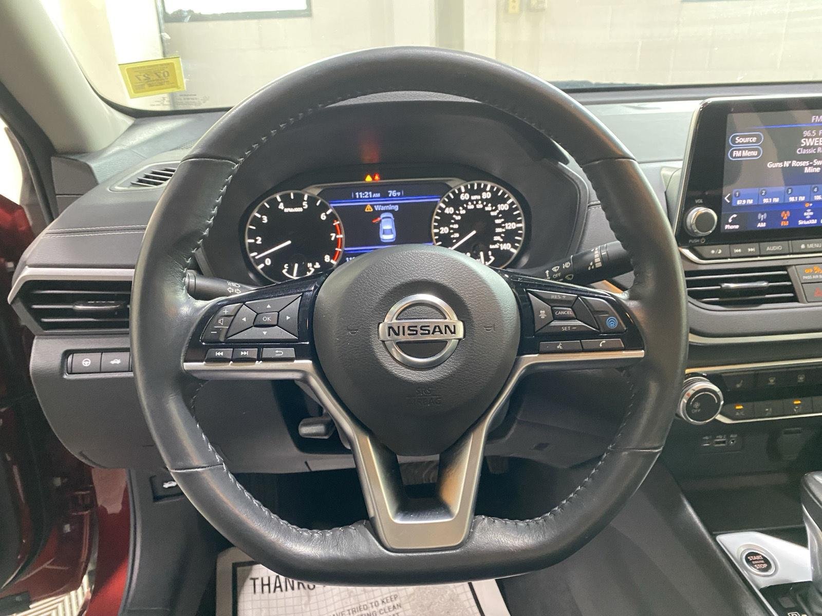 Used 2022 Scarlet Ember Tintcoat Nissan 2.5 SV image 21