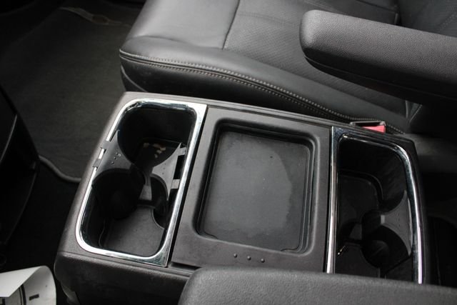 Used 2010 Gold Chrysler Touring image 15