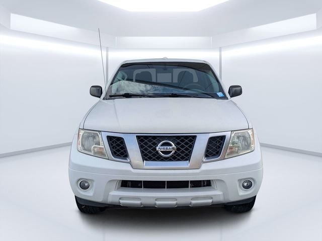 Used 2017 White Nissan Desert Runner image 8