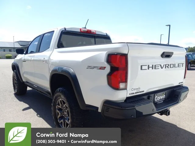 Used 2025 White Chevrolet ZR2 image 5