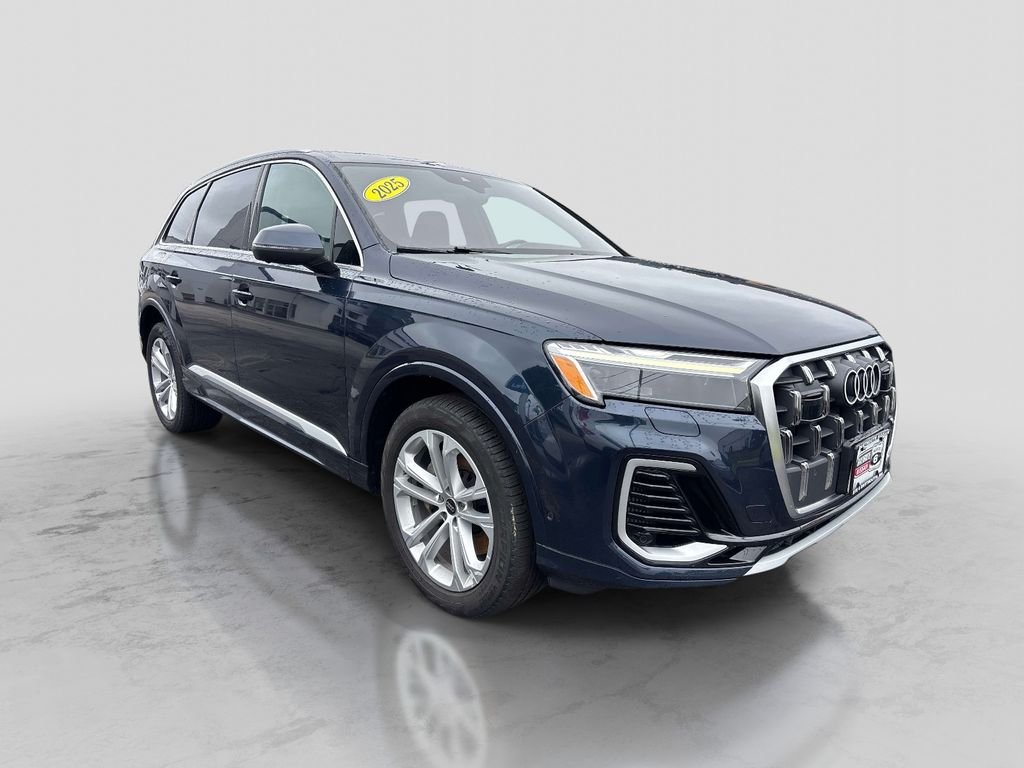 Used 2025  Audi 55 Premium Plus image 7