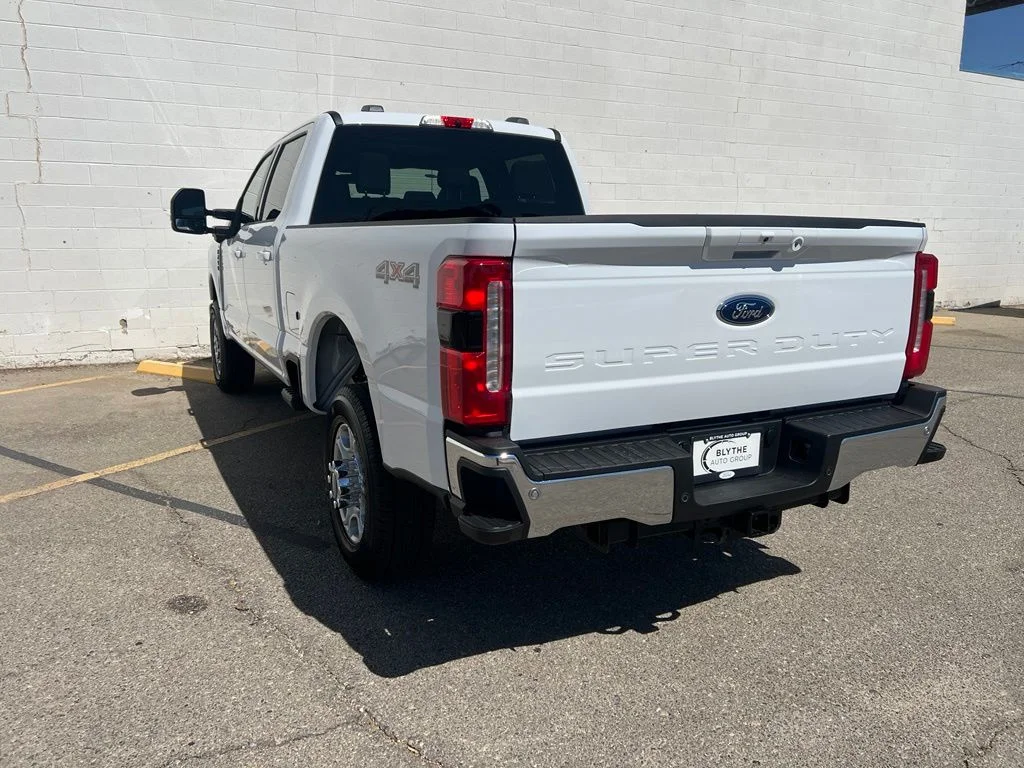 New 2026 Oxford White Ford F-250® XLT image 3