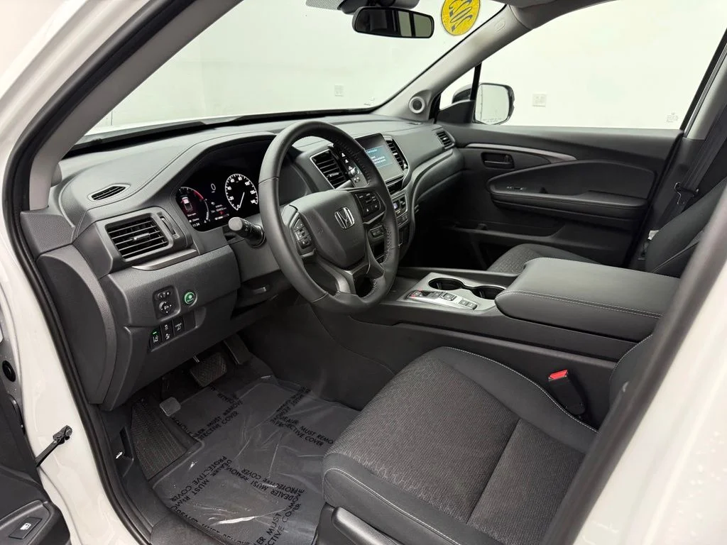 Used 2025 White Honda Sport image 21